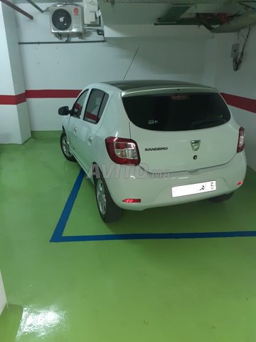Voiture Dacia Sandero 2015 à casablanca  Diesel  - 6 chevaux